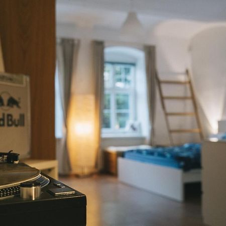 Dobrobeat Apartment Bratislava Bagian luar foto