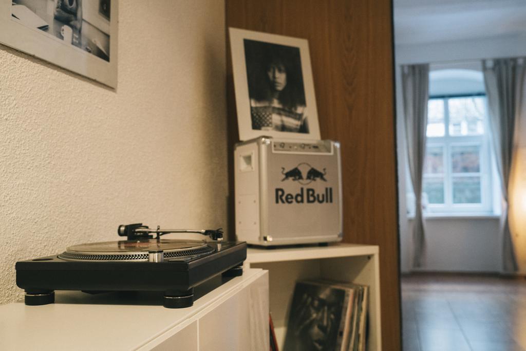 Dobrobeat Apartment Bratislava Bagian luar foto