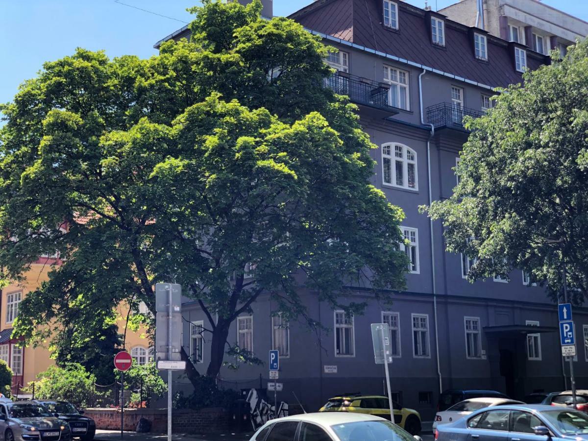 Dobrobeat Apartment Bratislava Bagian luar foto