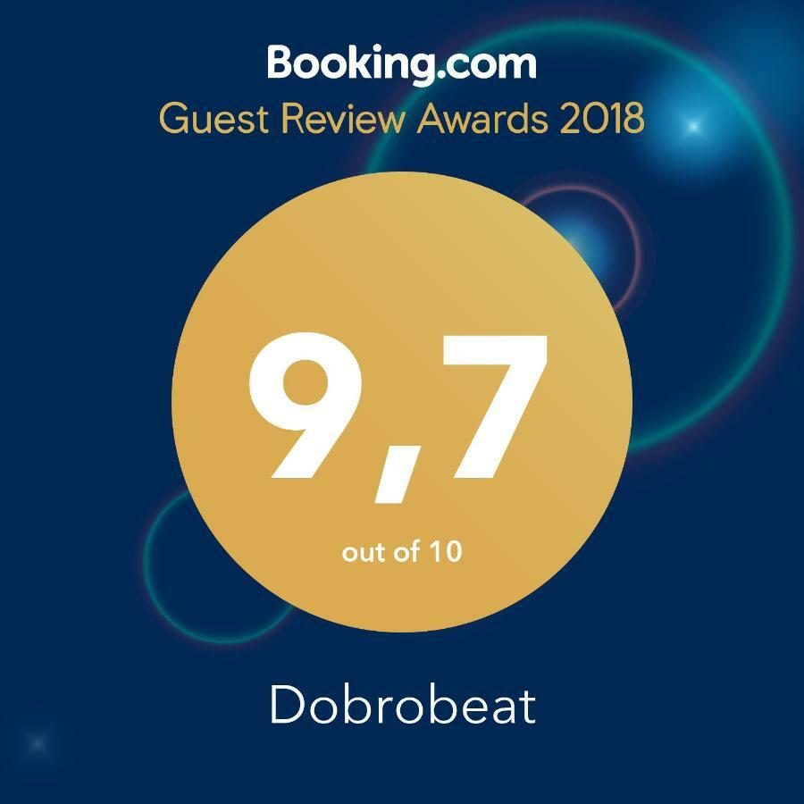 Dobrobeat Apartment Bratislava Bagian luar foto