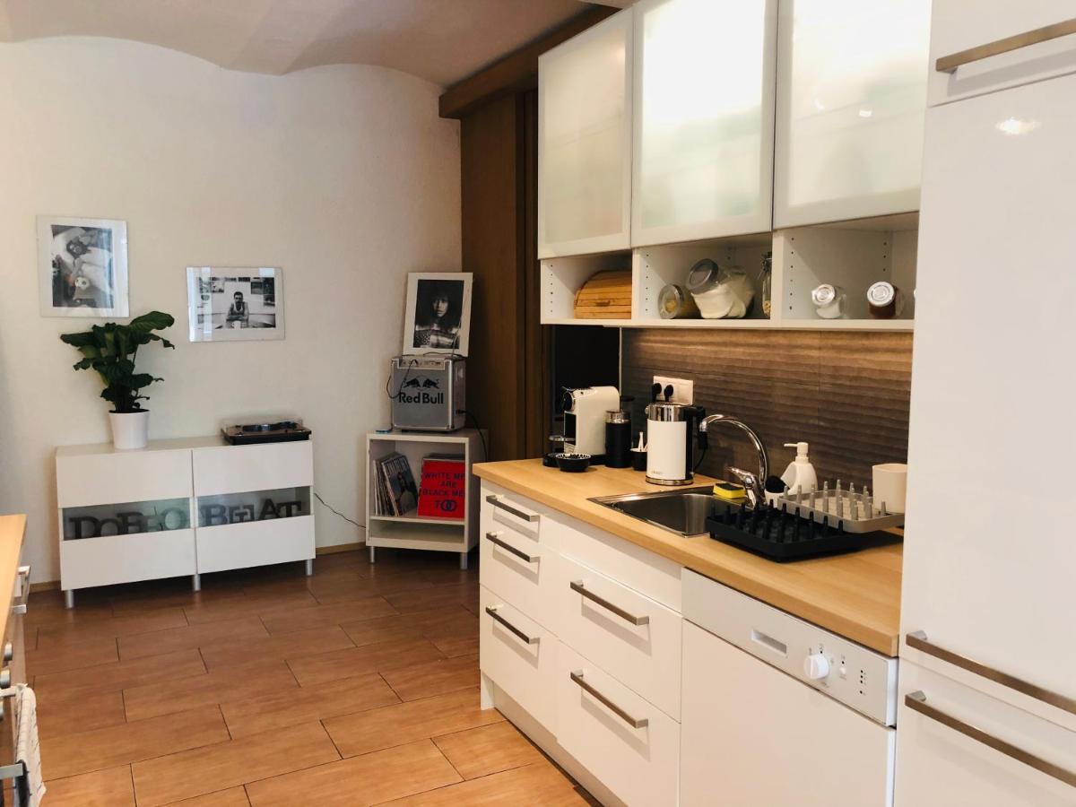 Dobrobeat Apartment Bratislava Bagian luar foto